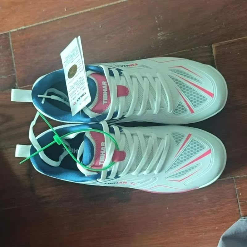Chaussures de tennis de table  - Badminton Shoes Men avis et prix